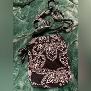 VERA BRADLEY hipster zip crossbody bag in black and white